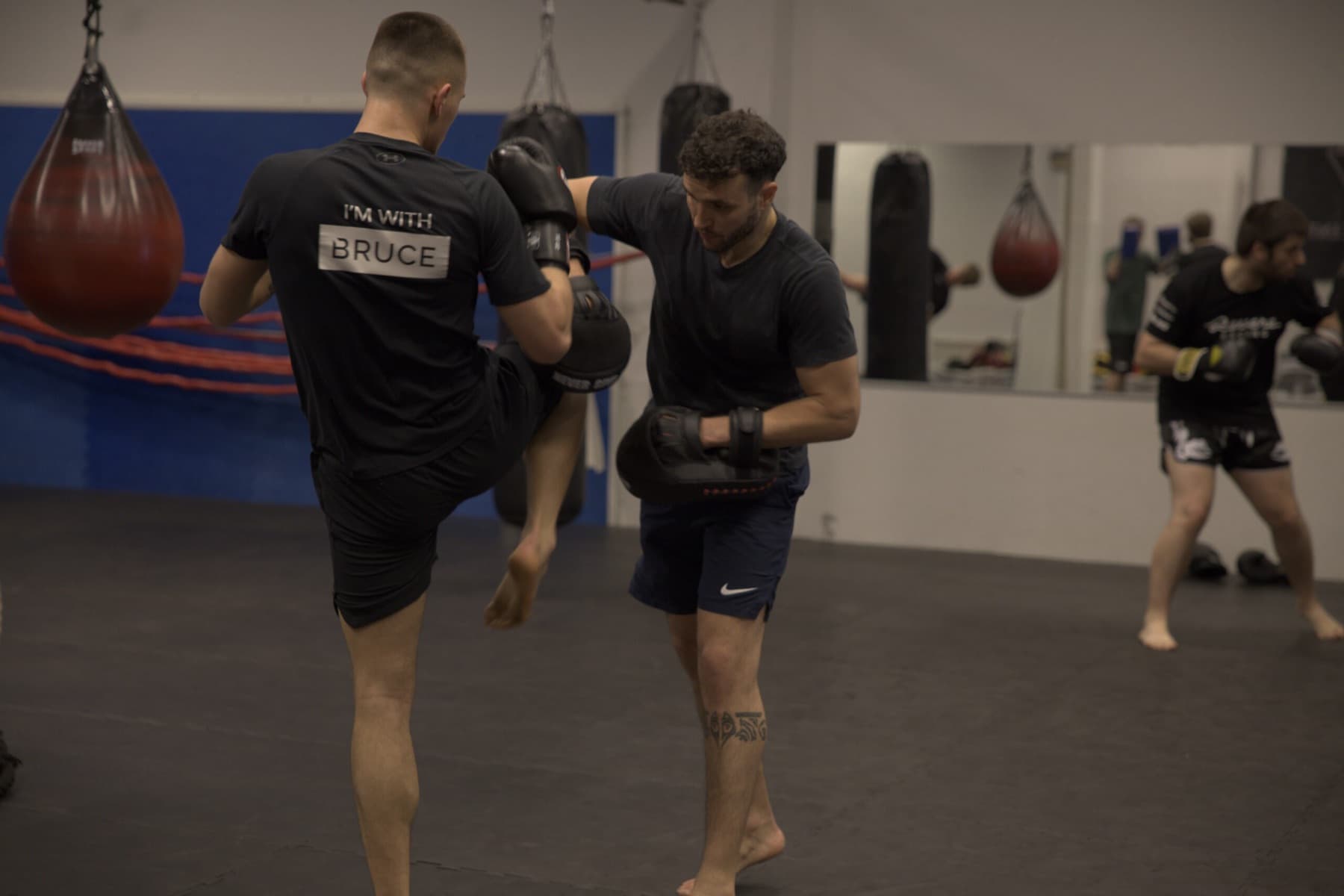 Parövning med mitts på boxningspasset